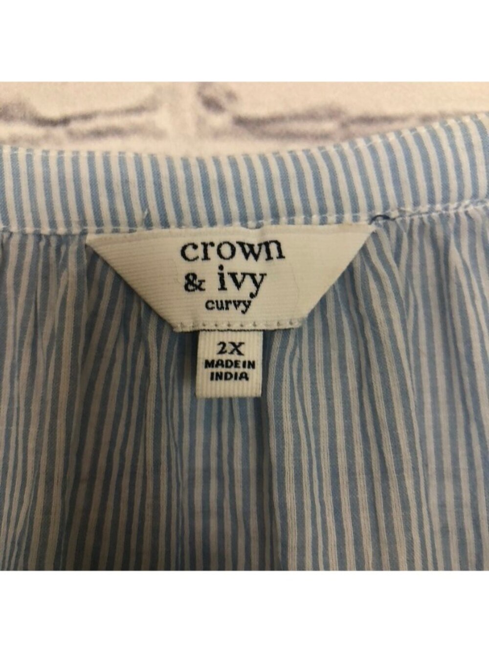 Crown & Ivy Blue White Striped Embroidered Top Plus Size 2X - Picture 5 of 7